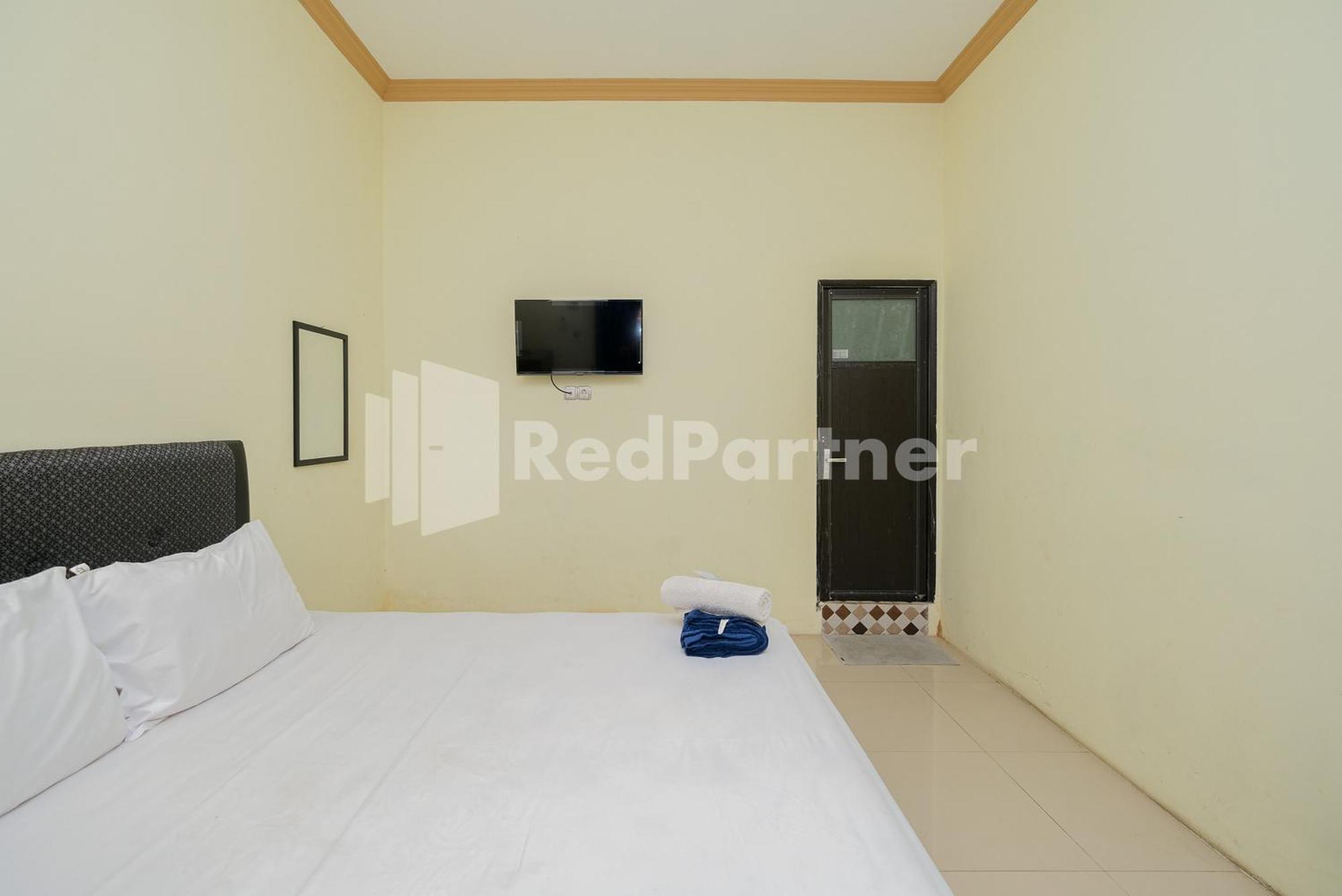Grand Kencana Guesthouse Syariah Near Wisata Bahari Lamongan Paciran Exterior photo