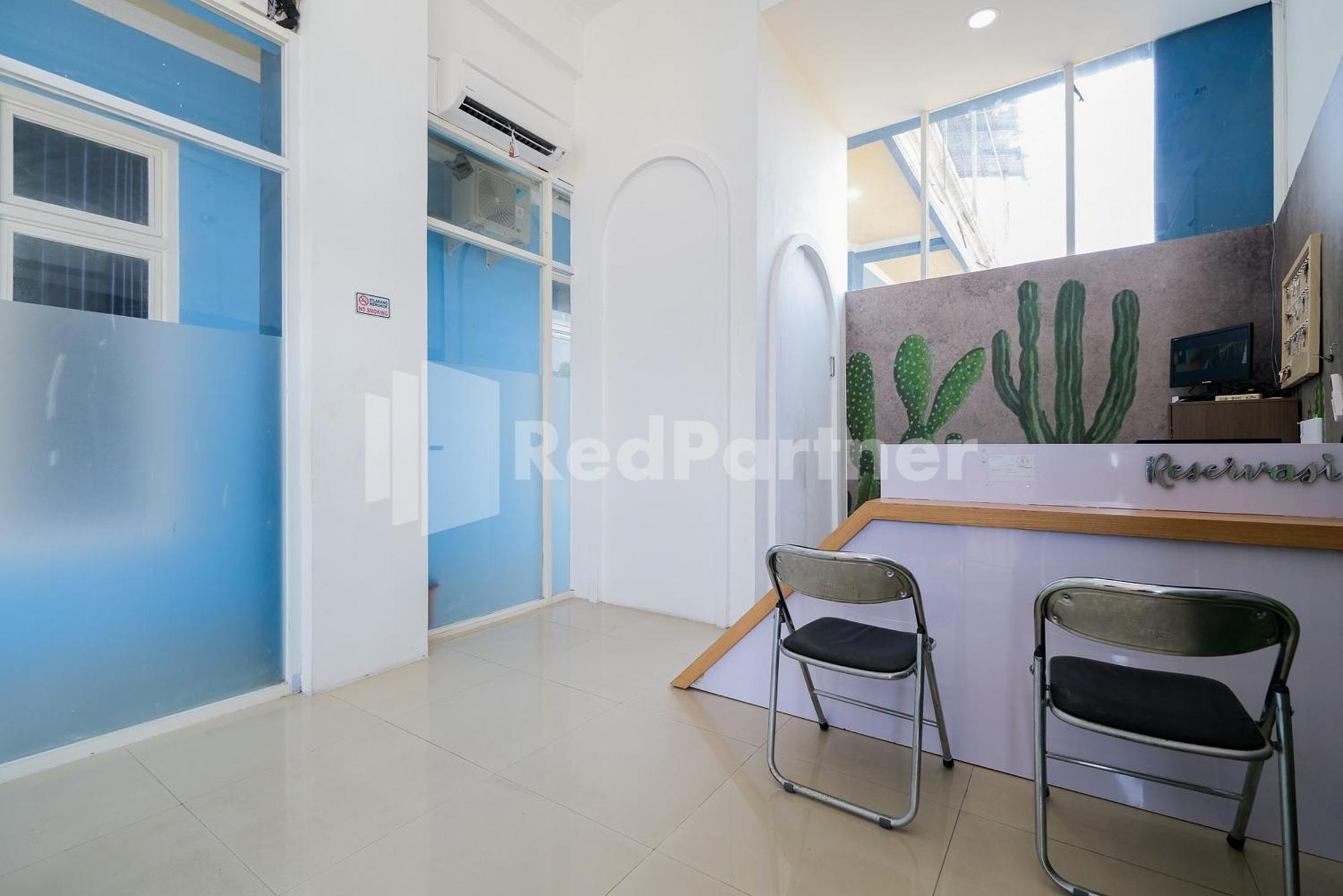 Grand Kencana Guesthouse Syariah Near Wisata Bahari Lamongan Paciran Exterior photo